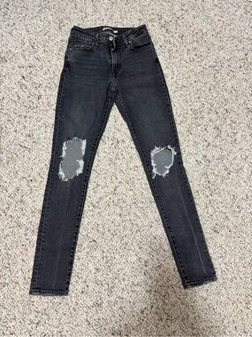 Levi's Black Ripped Skinny Jeans - Women's